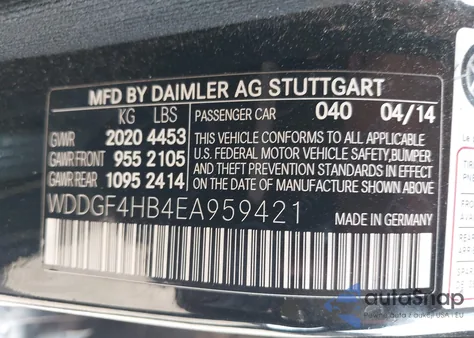 2014 Mercedes-Benz C-Class C 250 Sport z USA, uszkodzony, nr VIN WDDGF4HB4EA959421